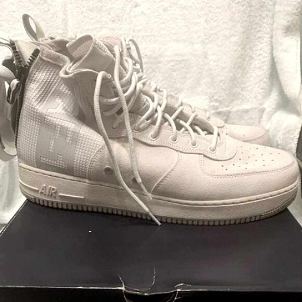 Like New - Nike SF Air Force 1 Atmosphere Gray Suede (14)
